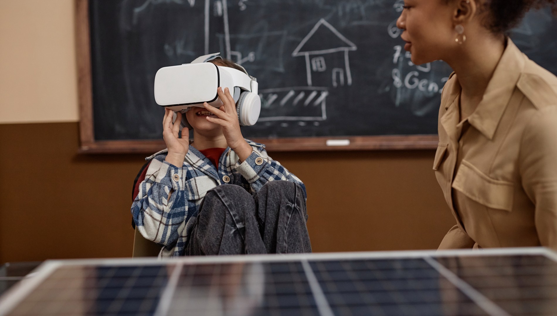 Virtual Reality in Education: Cognitive and Learning Benefits (K-8 ...